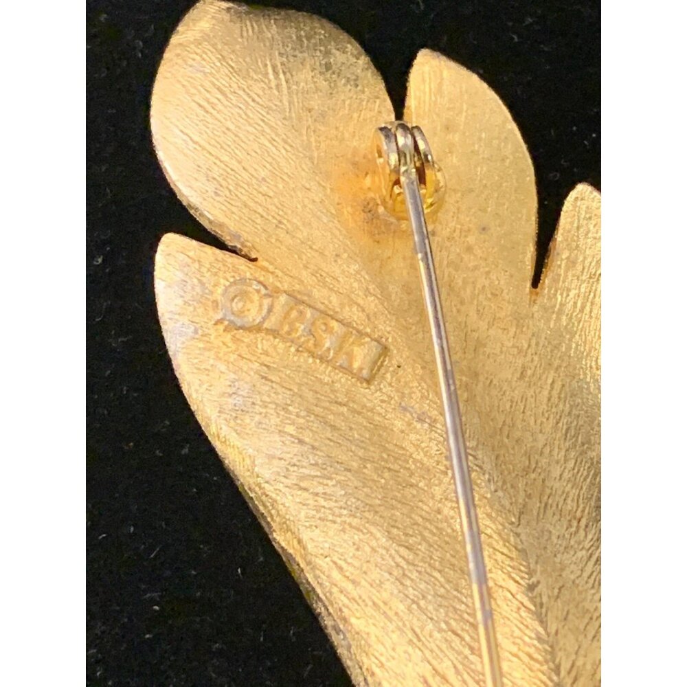 Vintage BSK Textured Gold Tone Leaf Brooch (1202) - Picture 5 of 5